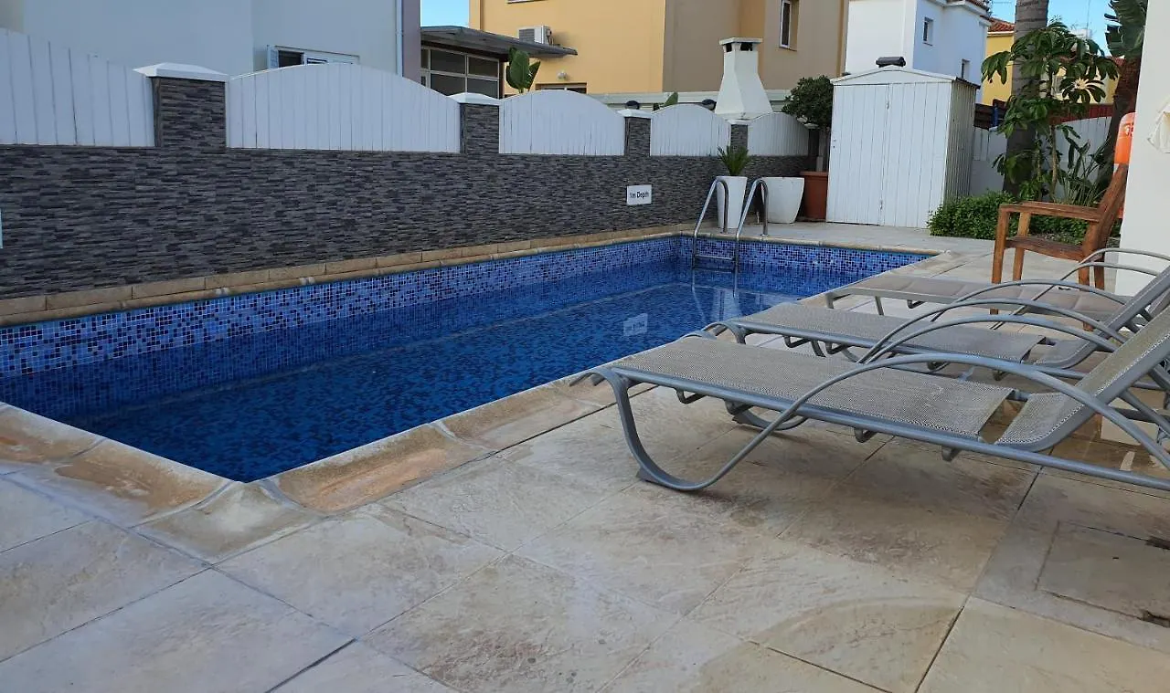 A- Luxury Sea Villa Next To The Beach Ayia Napa